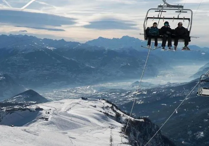 Attique - Vue Plongeante Sur Le De La Moubra Lejlighed Crans-Montana